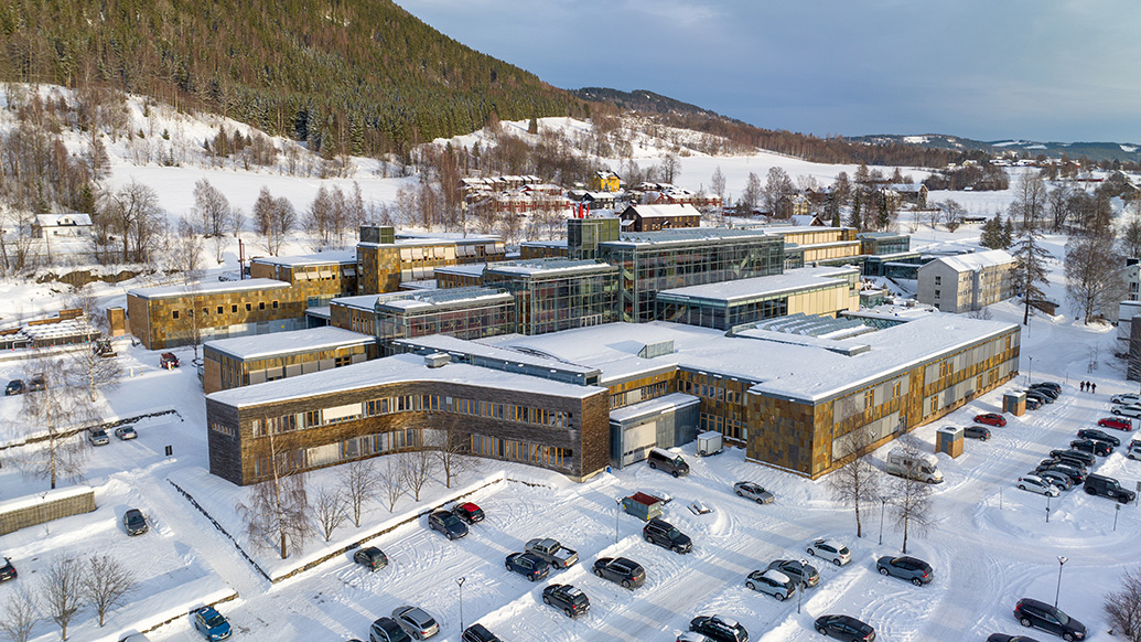 Dronefoto av studiestad Lillehammer Storhove
