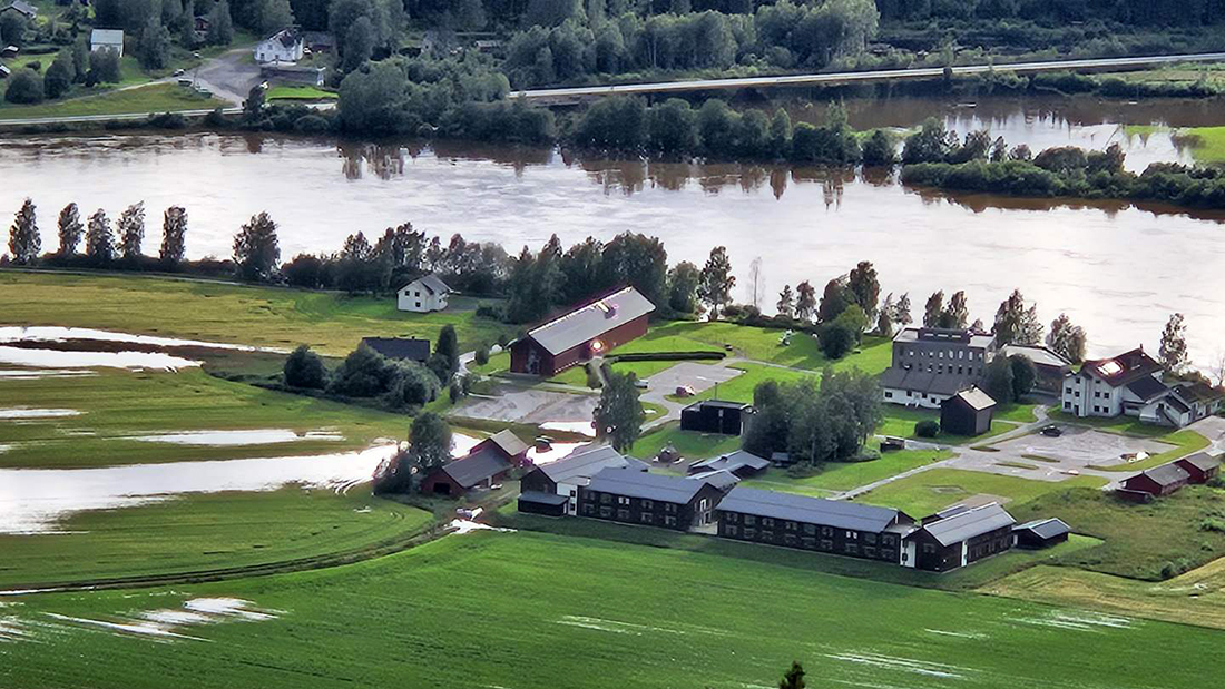 Dronefoto av studiested Evenstad. 